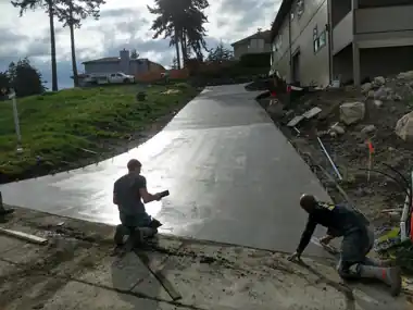 Hilltop Driveway & Garage Approach by Down Right Concrete, Puget Sound area