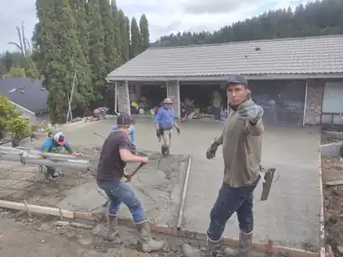 Two-Tone Octagon Pattern Driveway, Puget Sound WA, photo 16