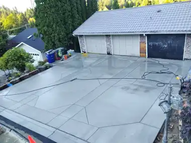 Two-Tone Octagon Pattern Driveway, Puget Sound WA, photo 6