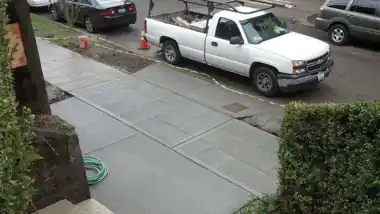 Sidewalk, Approach & Driveway in Seattle, WA by Down Right Concrete